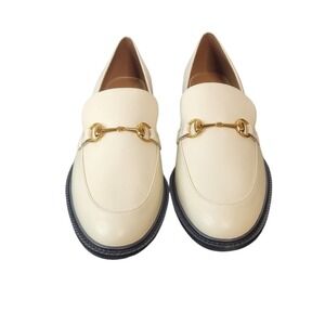 Lisa & Vicky‎ Ivory Loafers Women's Size 11M Gold Hardware Classic Slip On Shoes